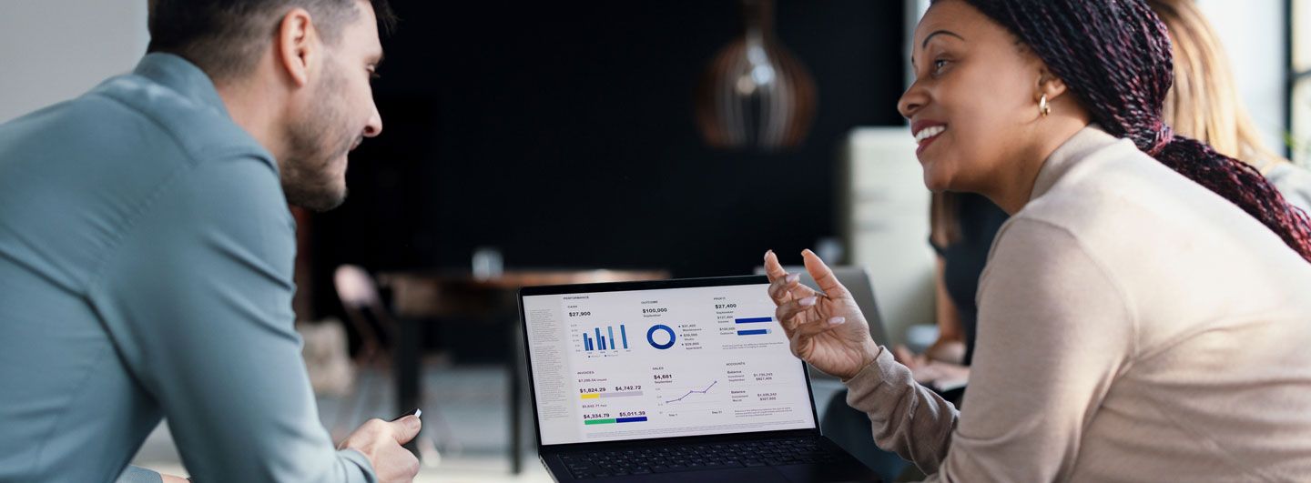 People discussing data