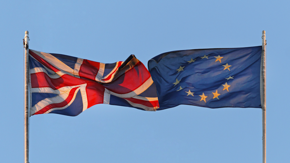 T-57f37850d9561-56cf1710704c9-uk-eu-flags_56cf1710703cc_57f37850d9493.png