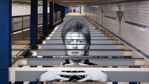 T-5ae30bc533cb5-dave-bowie-subway-article-image-_5ae30bc533bc1.jpg